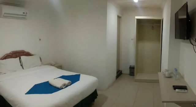 Hotel Sanashtri