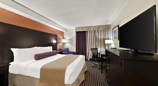 Двухместный номер Standard Best Western Plus Toronto North York Hotel & Suites