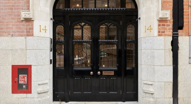 Beautiful Westminster Suites by Sonder