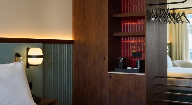Номер Superior DUO Hotel Lisbon, Curio Collection by Hilton