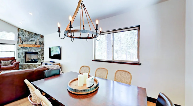 1630 Oflyng Drive Home 3 Bedrooms 2 Bathrooms Home, Забронировать Дом для отпуска Меверс South Lake Tahoe Area