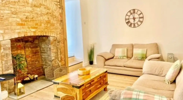 Stunning Renovated & Spacious 2 BR - 100m to Beach, Varaa Lomakoti The Havens Glamorgan, lähellä Broad Haven Beach
