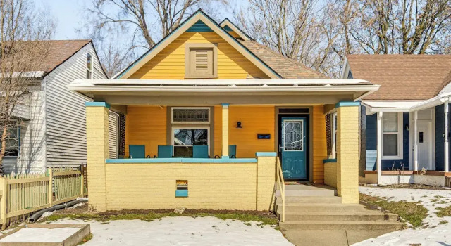 Коттедж Retro-inspired Indy Home: Walk to Fountain Square!