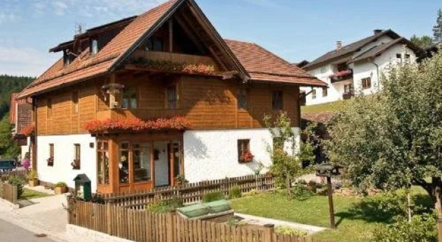 Ferienwohnung Weiherwiesel, Rezervasyon Otel Grosser Arber otoparklı oteller, Otopark