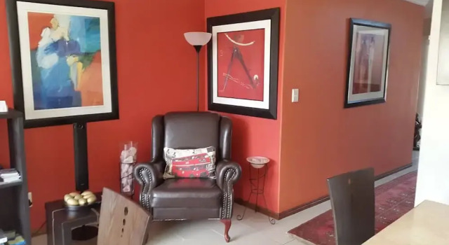Crystalvilla Guesthouse