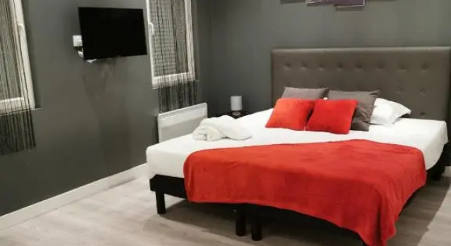 Appartement GRIS - LOVE SUITE - BALNEO-JACCUZI, Забронировать Апартаменты/квартира Апартаменты Марселя, рядом с Станция Марсель-Сен-Шарль, Апартаменты/квартира