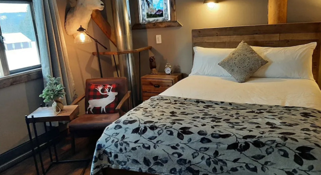 Люкс Executive Arctic Divide Lodge