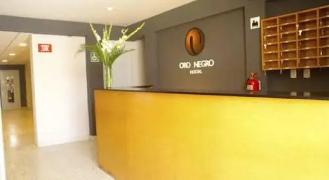 Oro Negro Talara Hostal & Restobar