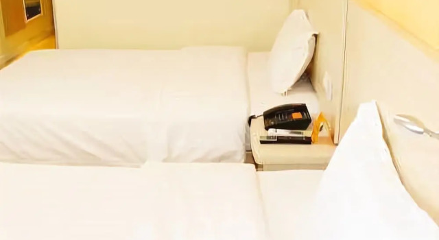 7 Days Inn