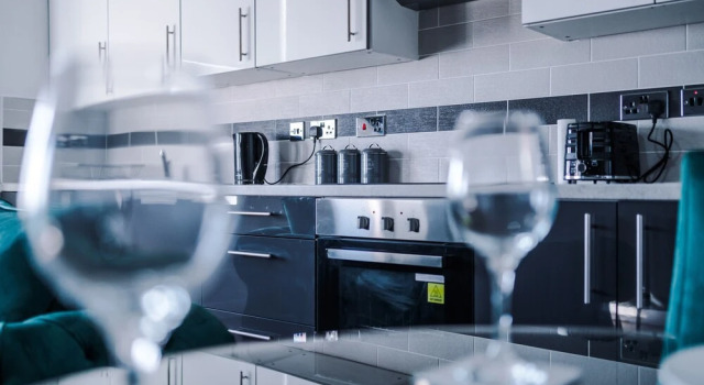 Stylish 2-Bed Apartment - City Centre, Забронировать Апартаменты/квартира Ливерпуль Мерсисайд, рядом с Harold Cohen Library