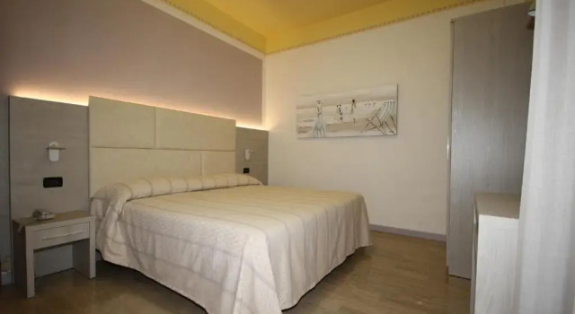 Hotel Grado, Забронировать Отель Беллария-Иджеа-Марина Побережье Римини