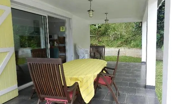 papangue des lianes, Boek Hotel Saint-Joseph Réunion