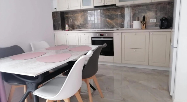 Aqua West Apartment, Prenota Appartamento Oradea 