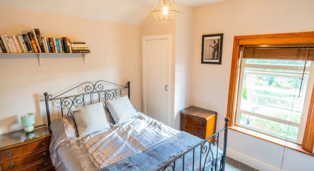 Апартаменты Windsor Apartment with Parking