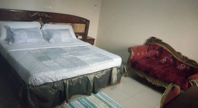 Rovie Hotel