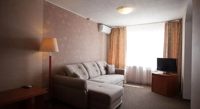 Chelyabinsk 4th Floor Hotel