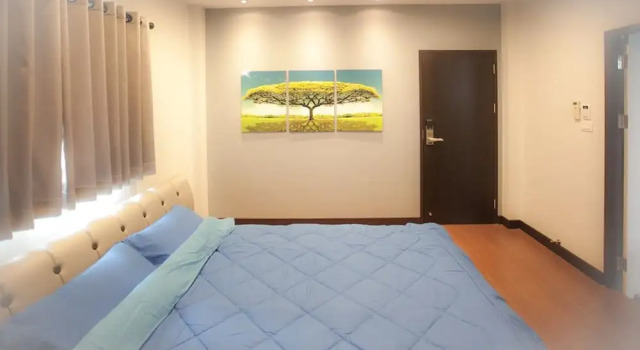 3 Bedroom House @Skytrain