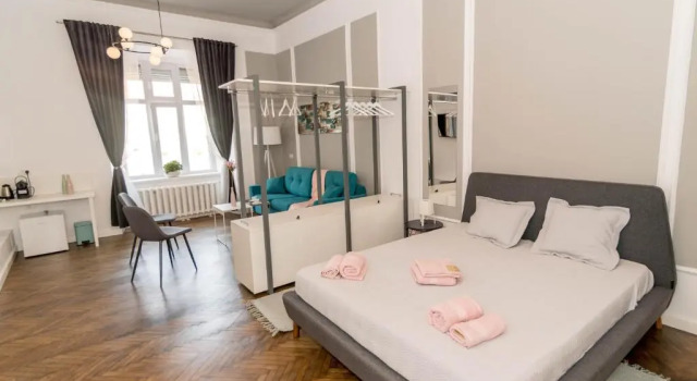 Central Premium Suites - Liberty Square, Забронировать Апартаменты/квартира Апартаменты Тимишоары, рядом с Huniade Castle, Апартаменты/квартира