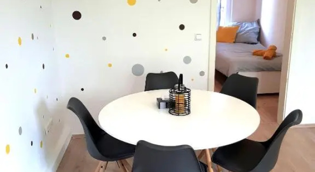 weddeko Apartment SENFGELB für 5 Personen