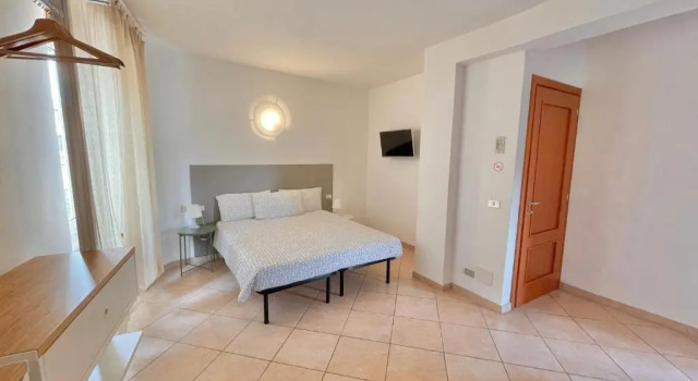 Трёхместный номер Standard с видом на город Albergo Vittoria