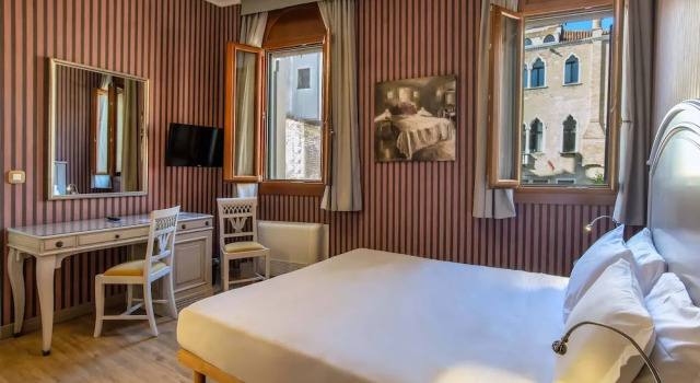 Двухместный номер Classic Hotel La Fenice et Des Artistes