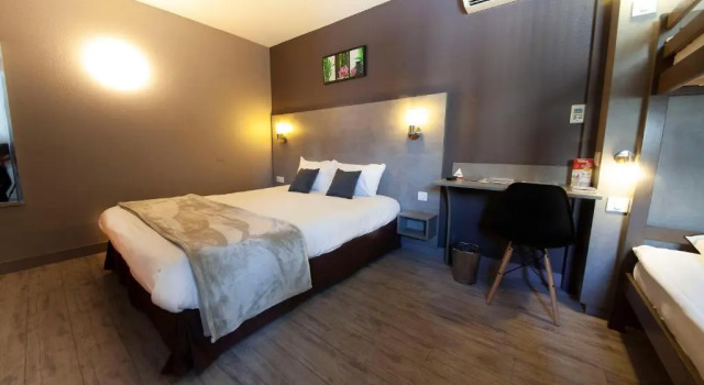 Четырёхместный семейный номер Standard Hotel Lune Etoile