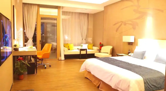 Country Garden Holiday Hot Spring Hotel, Book Hotel Hoteller i Dezhou med pool, Swimmingpool