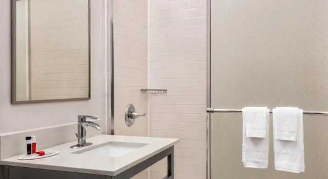 Двухместный номер Business Days Inn by Wyndham Philadelphia Convention Center