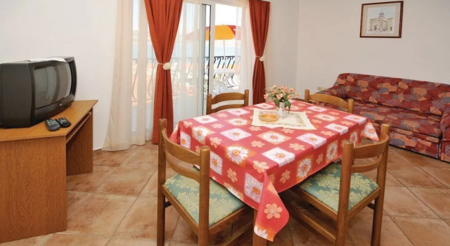 Apartments Ljubomir