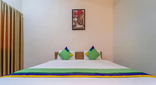 Номер Deluxe Itsy Hotels Avani Stays, Vyttila, Kochi