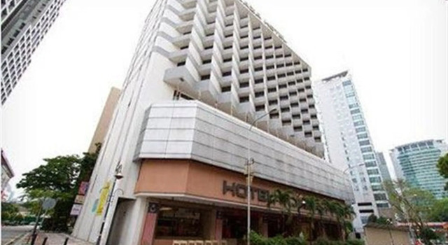 The Plaza Hotel Kuala Lumpur, Забронировать Отель Отели Куала-Лумпура 3 звезды, рядом с Станция метро Dang Wangi, 3*