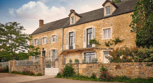 Villa Figue Blanche, Boek Villa Hotels in Franche-Comte met ontbijt, Ontbijt
