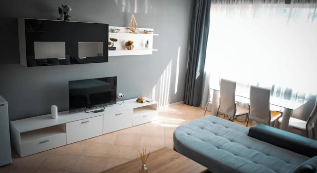 Apartment - Sleeps 4 & Free Parking, Забронировать Апартаменты/квартира Апартаменты Солнечного берега, рядом с Клуб GRAND, Апартаменты/квартира