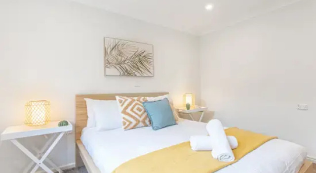 Двухместный номер Standard Inviting Rooms in Eastwood with Cafés, Shops & Station Nearby
