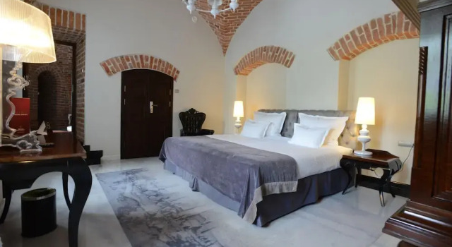 Апартаменты Luxury Hotel Krasicki