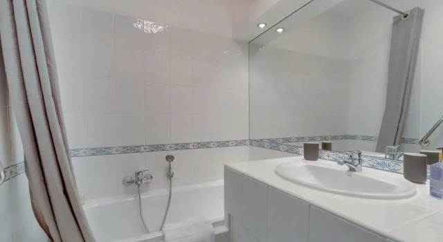 Appartement Palais Milton, Забронировать Апартаменты/квартира Отели Канн с парковкой, рядом с Le Croisette Casino Barriere de Cannes, Парковка
