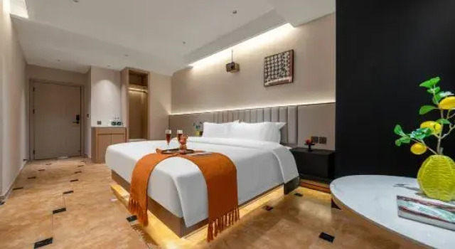 Люкс Meijiamei Hotel (Chongqing Hechuan Yitong College Branch)
