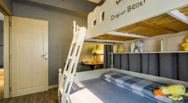 Семейный люкс Deluxe Imin  Holiday Hotel