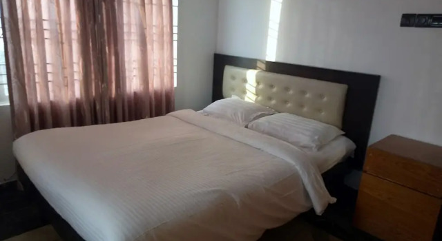 Hotel Suite Sadaf, Rezerwuj Hotel Hotele w Chittagong z basenem, Basen