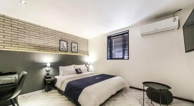Lrui Motel