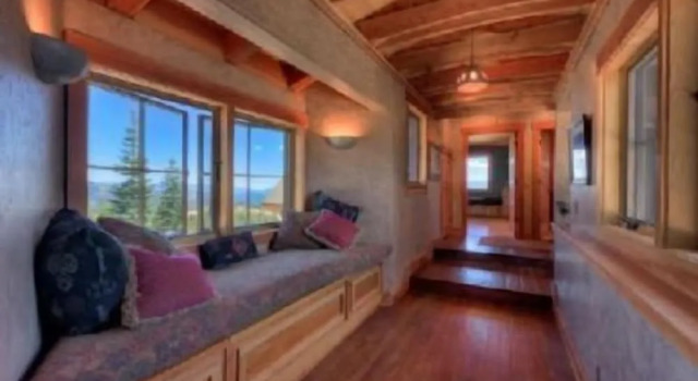 Glacier Luxury Lodge