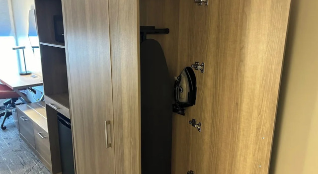 Четырёхместный номер Standard Holiday Inn Express Crestwood by IHG