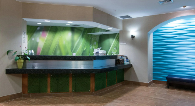 SpringHill Suites by Marriott Greensboro, Забронировать Отель Гринсборо Северная Каролина