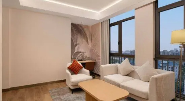 Двухместный люкс Deluxe Hilton Garden Inn Shanghai Wujiaochang