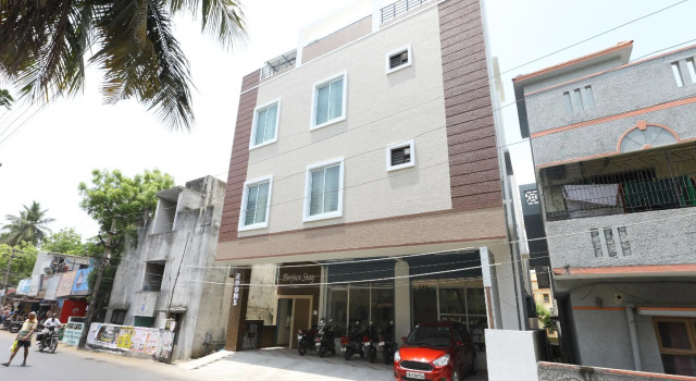 Super Hotel O Perfect Stay Near Meenambakkam Metro Station, Забронировать Отель Отели штата Тамилнада с завтраком, Завтраки