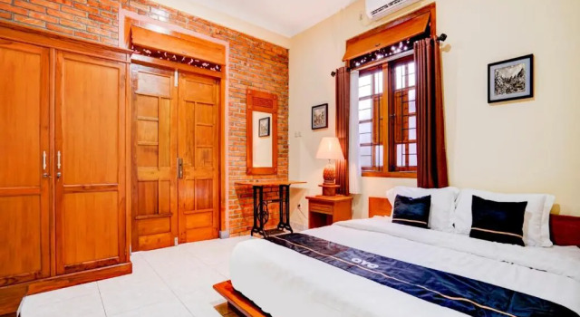 Люкс Deluxe OYO 90265 Cempoko Mulyo Homestay Syariah