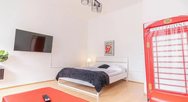 Private Room For Long Stay Stadthalle