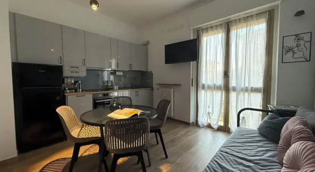 Апартаменты M&P Beach House