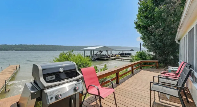 Коттедж Dock & Rowboat: 'beechnut Bungalow' on Keuka Lake