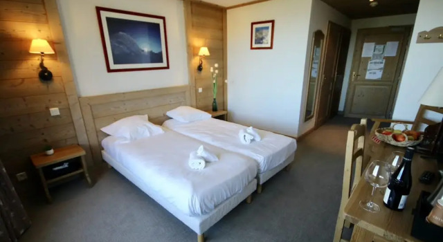 Номер Superior с балконом Hotel Vancouver